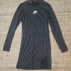 nike long sleeve t shirt dress Nike Sportswear Women's Essential T-Shirt Black Dress Puffer Reds